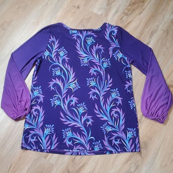 🔹️🔺️NWT Bob Mackie Purple & Blue Floral Print Long Sleeve Blouse Medium - Picture 2 of 9